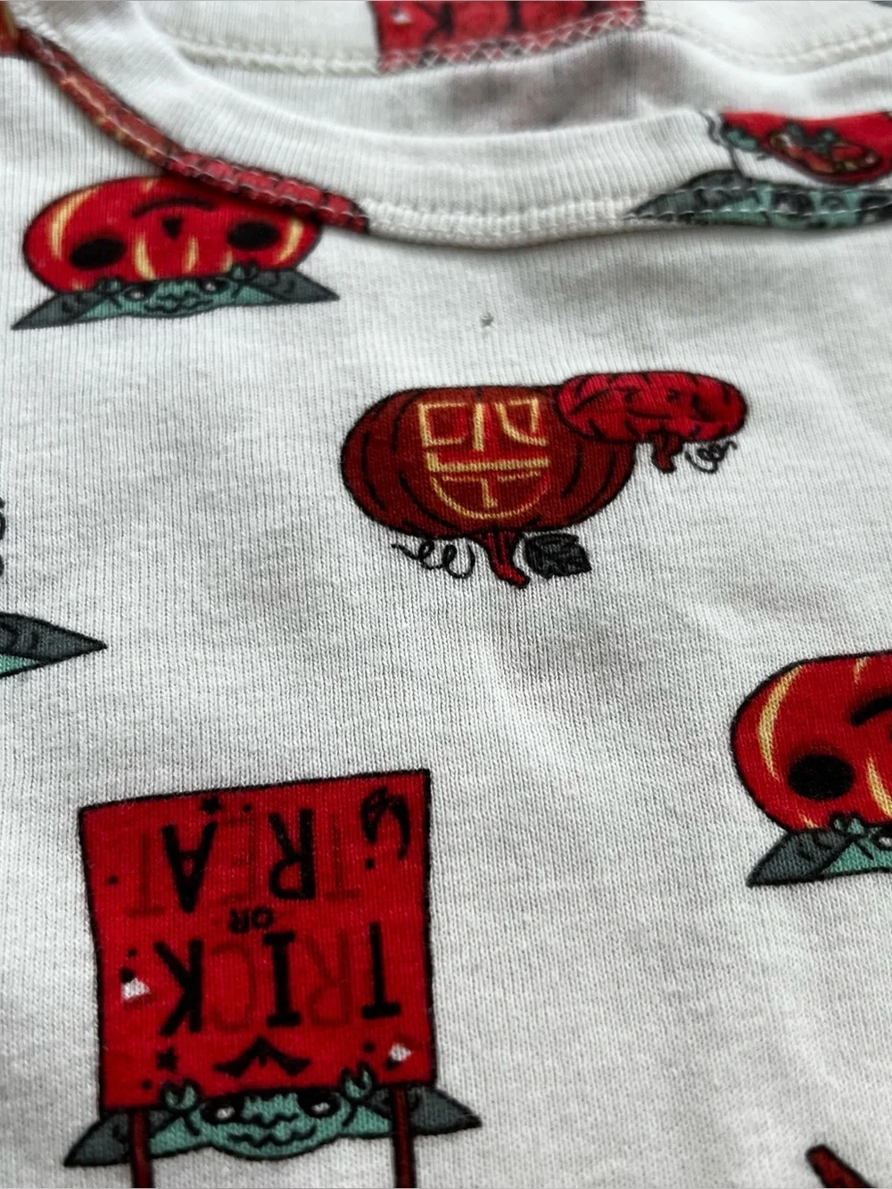 GAP Star Wars Long Sleeve Pajama Top with Orange Pumpkin & Candy bags Grogu
